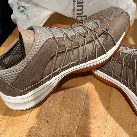 Jambu Shoes - Jambu Woman’s Taupe Sneakers